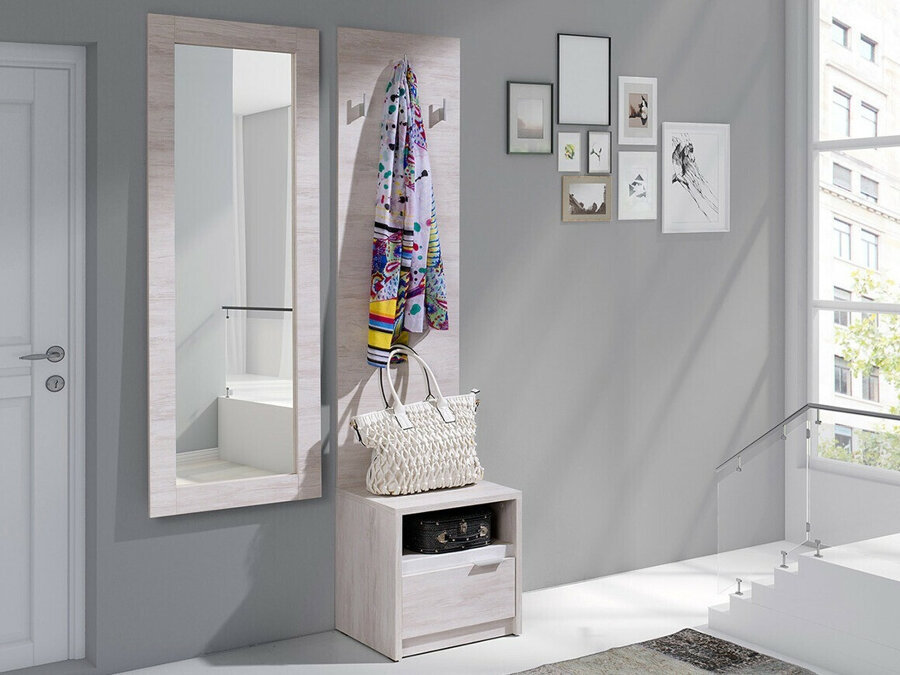 Collezione di mobili Fivelbo