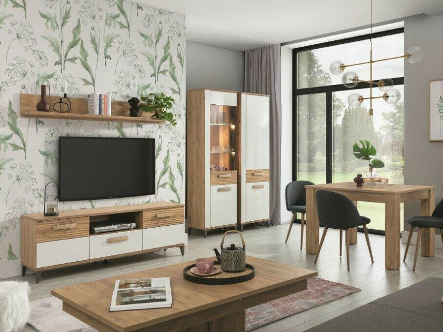 Collezione di mobili Tormave