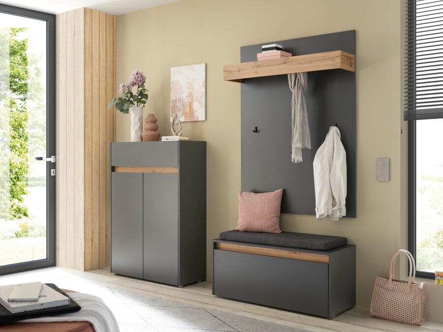 Collezione di mobili Elbsori