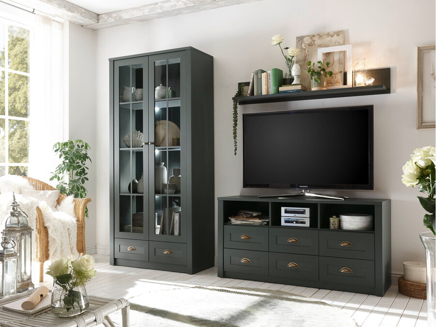 Collezione di mobili Evalira