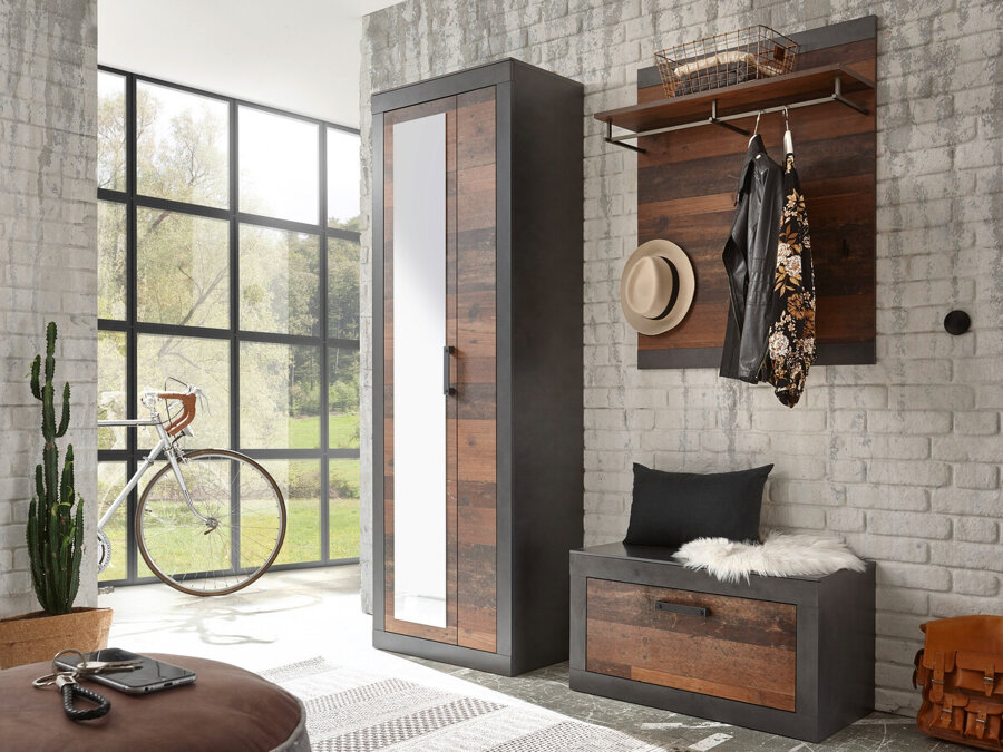 Collezione di mobili Revlara