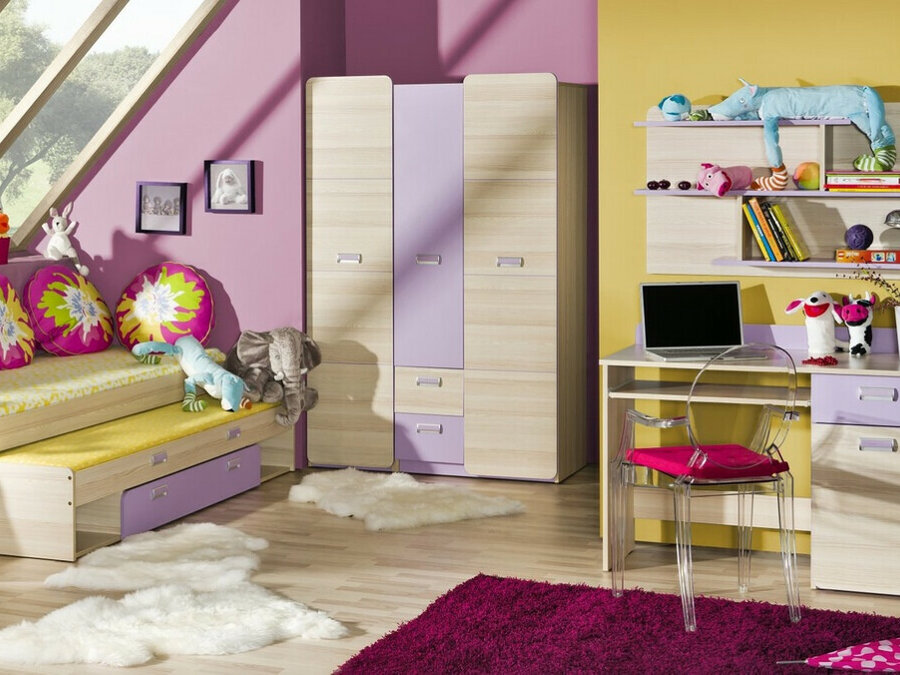 Collezione di mobili Ophmora