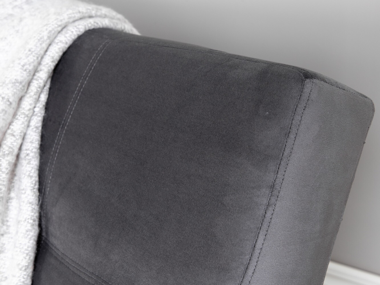 Divano letto Dallas 1710 (Grigio scuro + Nero)