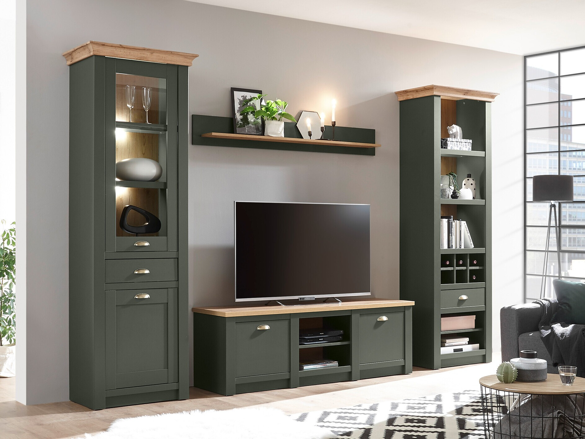 Parete attrezzata Lirvela 111