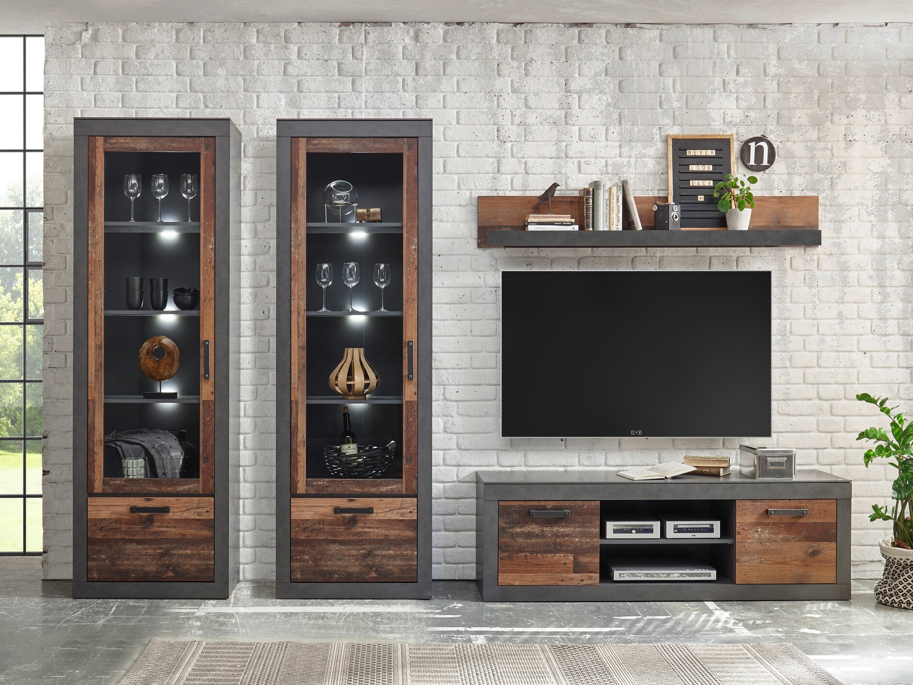 Parete attrezzata Revlara 110 (Senza)