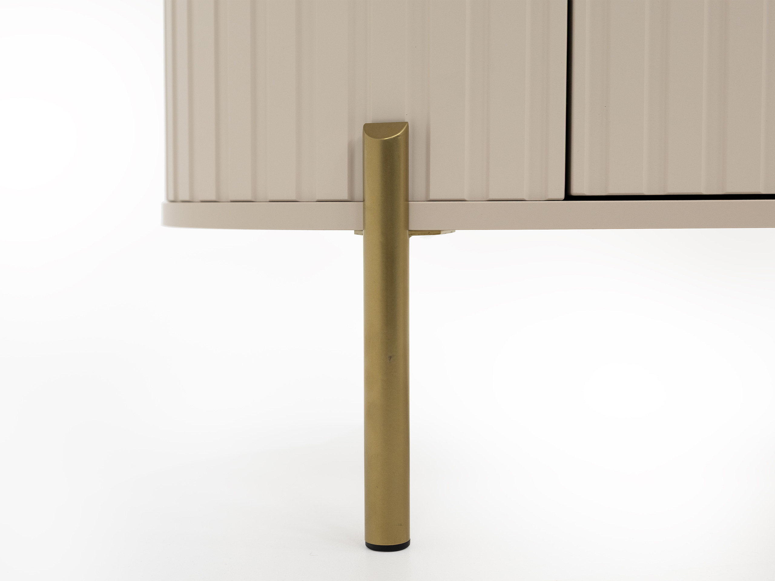 Madia Comfivo Mirsoni