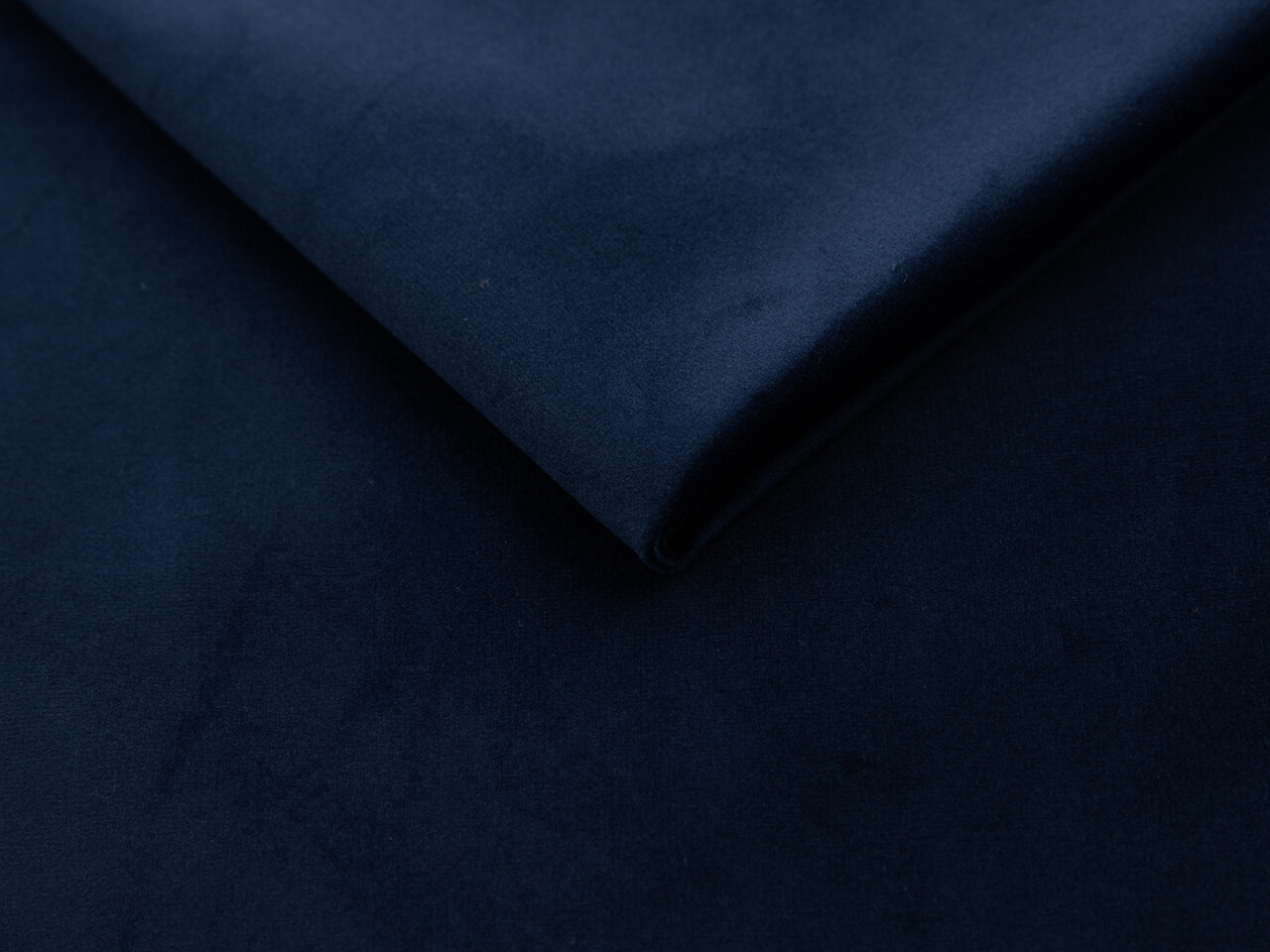Poltrona Clovis 100 (Magic Velvet 2216)